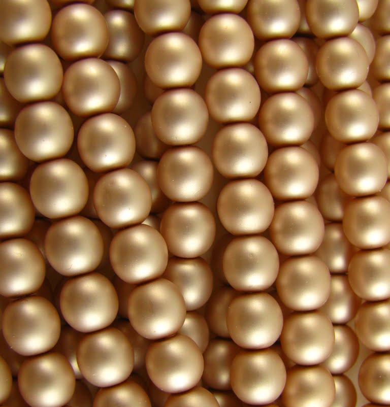 6mm Czech Round Glass Pearl Strand of 36 – 70112 – Frosted Whisper