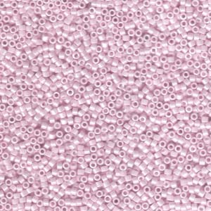 11/0 – Miyuki Delica – Opaque Pale Rose Ceylon – DB1534