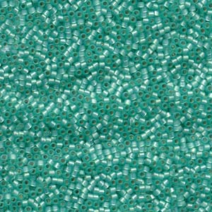 11/0 – Miyuki Delica - 5g Bag – Silver Lined Mint Green Alabaster – DB0627
