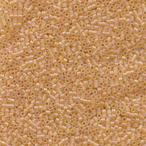 10/0 – Miyuki Delica - 5g – Matte Cantaloupe AB – DBM0852