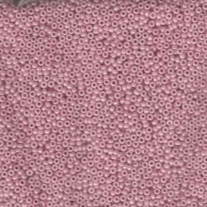 15/0 Miyuki Seed Beads - 5g Bag – Opaque Antique Rose Luster - Colour 599
