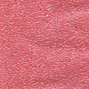 11/0 – Miyuki Delica - 5g Bag – Lined Crystal Rose Luster – DB0236