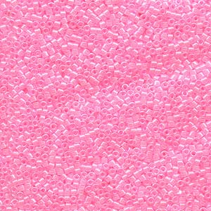11/0 – Miyuki Delica - 5g Bag – Lined Crystal Light Pink – DB0244