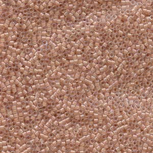 11/0 – Miyuki Delica - 5g Bag – Lined Beige AB – DB0069