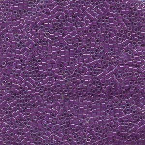11/0 – Miyuki Delica - 5g Bag – Lined Lilac AB – DB0073