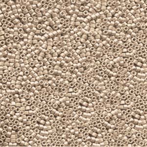 11/0 – Miyuki Delica - 5g Bag - Galvanized Matte Champagne – DB1162
