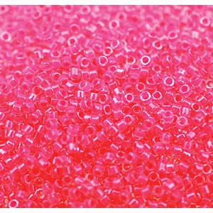 10/0 - Miyuki Delica - 5g Bag - Luminous Wild Strawberry - DBM2035