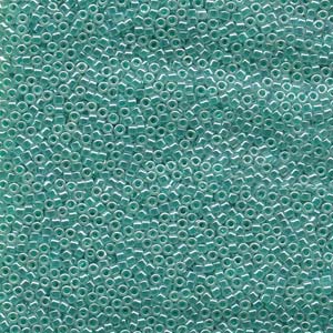 11/0 – Miyuki Delica - 5g Bag  – Lined Crystal Green Aqua Luster – DB0238