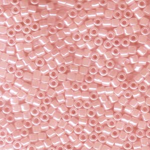 8/0 - Miyuki Delica - 5g Bag - Lined Crystal Light Pink - DBL0244