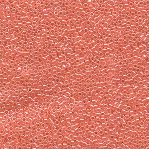 11/0 – Miyuki Delica - 5g Bag – Lined Crystal Salmon Luster – DB0235