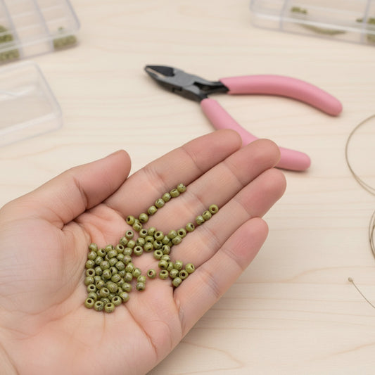 6/0 Miyuki Seed Beads - 25g Bag – Picasso Opaque Chartreuse - Colour 4515