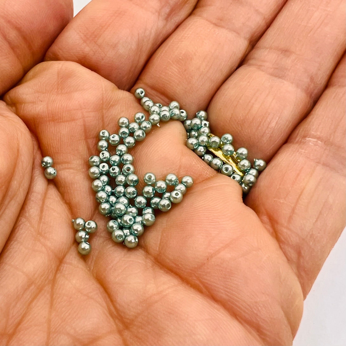 2mm Czech Round Glass Pearl Pack of 100 – 10110 – Baby Blue