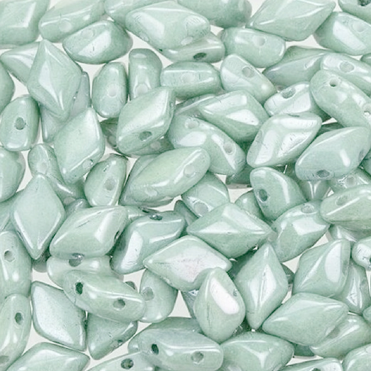 Mini Gemduo 6x4mm – 4g – Chalk Light Green Luster